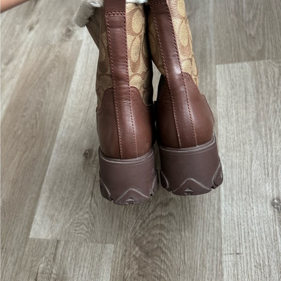 Raina Boot In Signature Jacquard - Picture 9 of 12